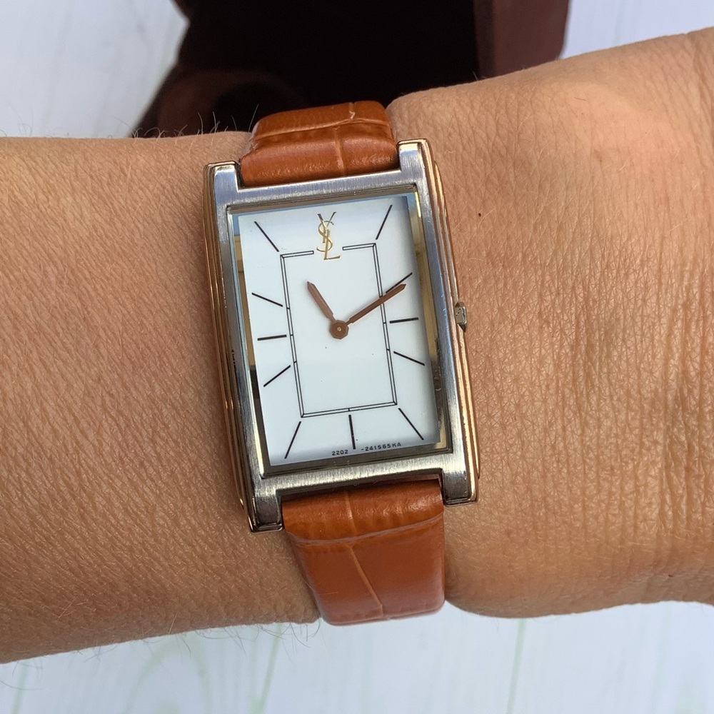 Ladies Yves Saint Laurent wristwatch🌟🌟 - Picture 3 of 11